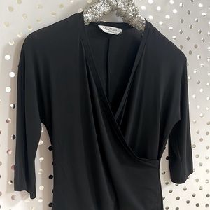 - MaxMara Top ~ ITALY Made black v neck Top size M